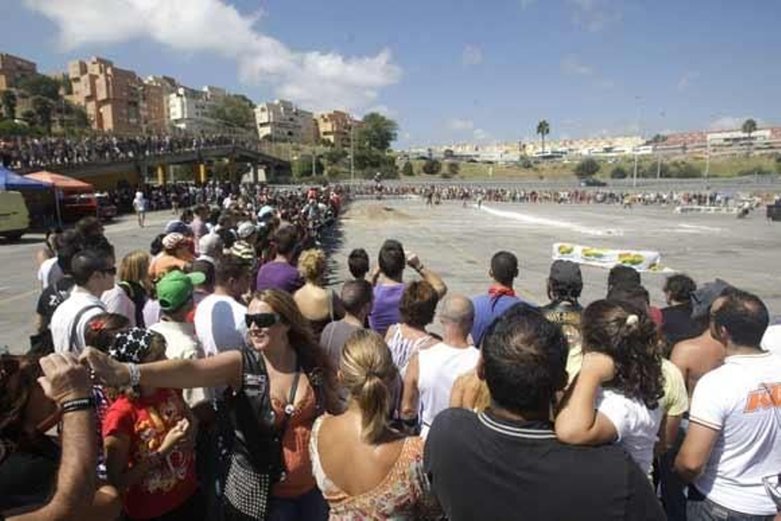 500 motos se dieron lugar en el parque feria como colofón de la gran fiesta motera Delfines 2010

Foto: Erasmo Fenoy