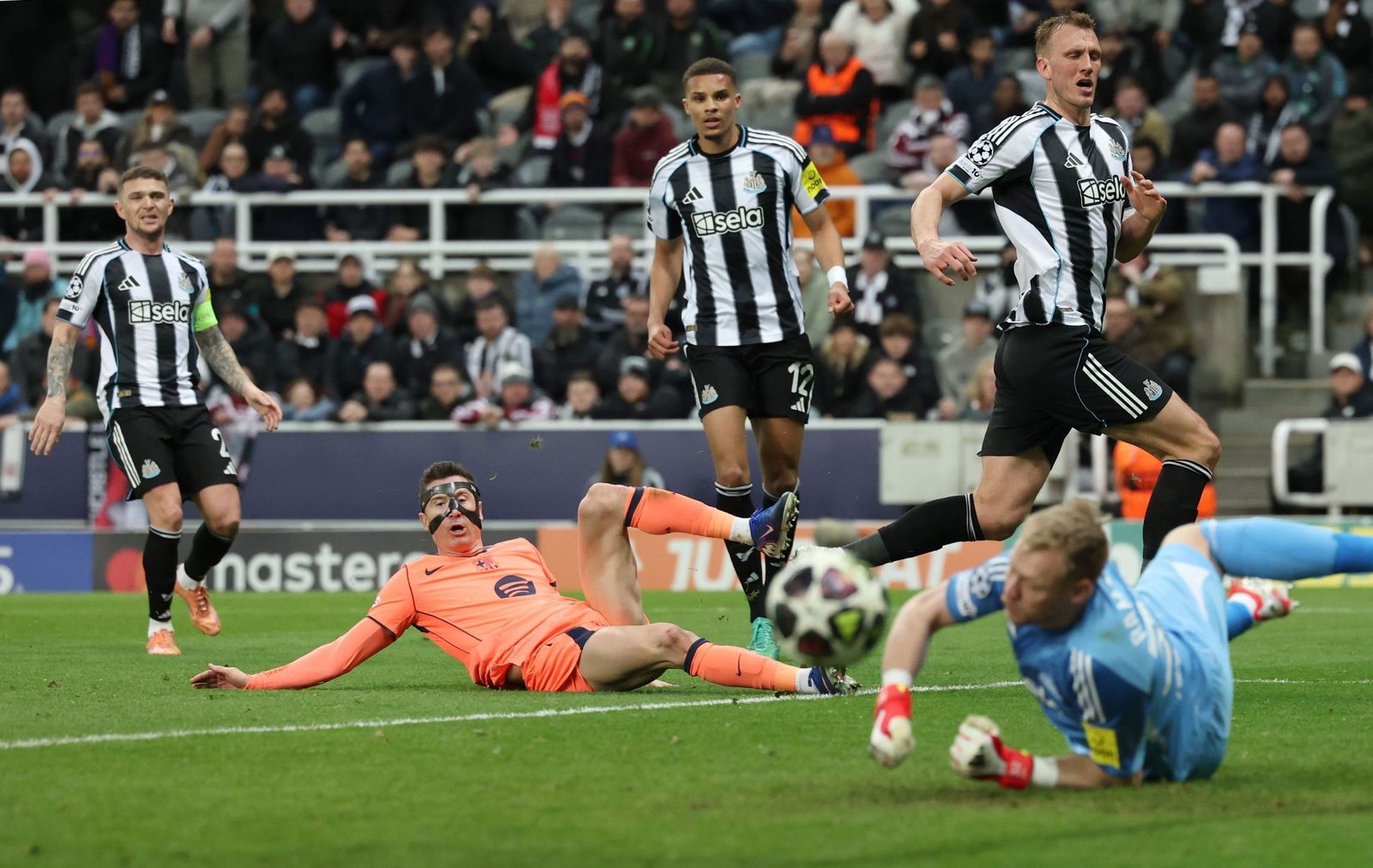 Las fotos del Newcastle-Barcelona