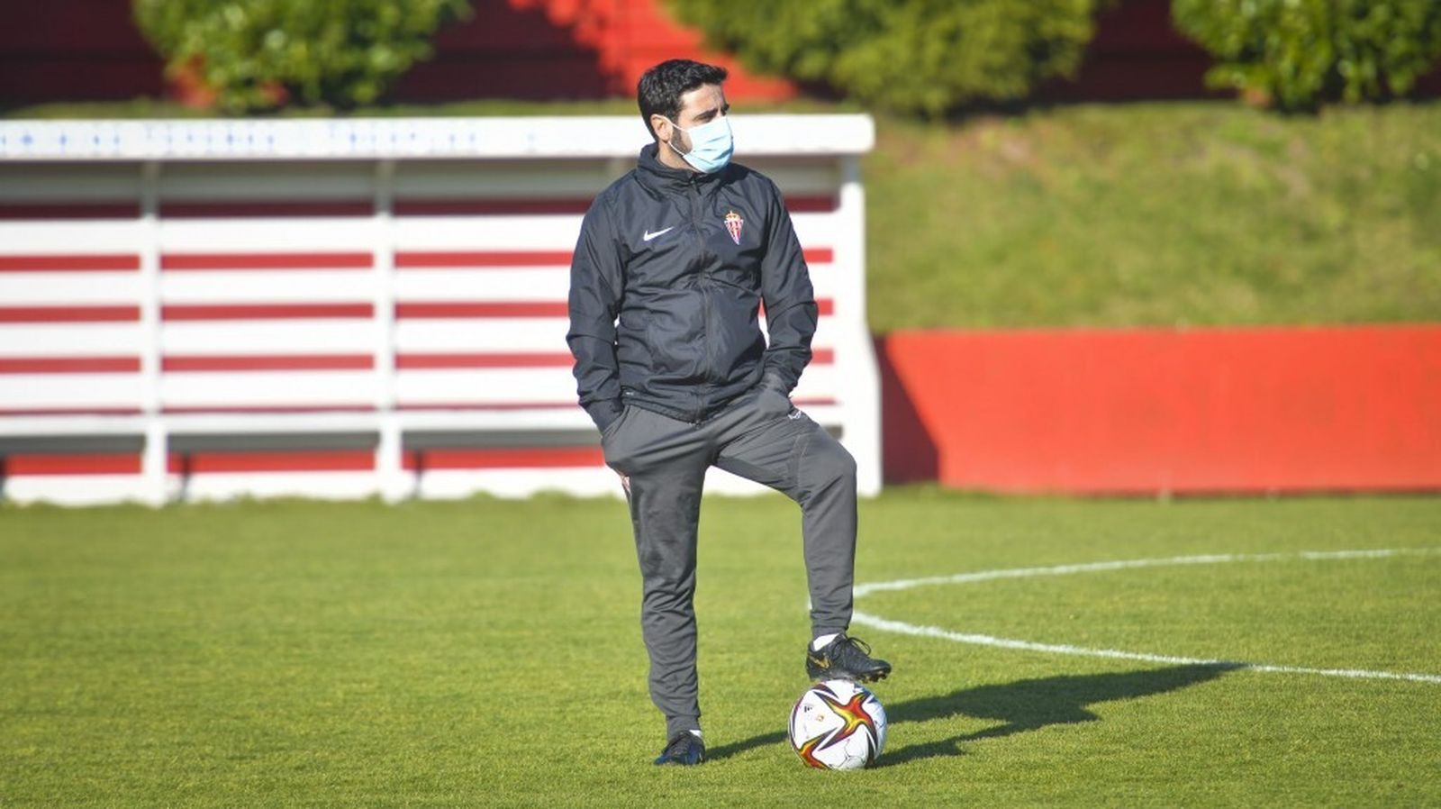 David Gallego, en un entrenamiento del Sporting.