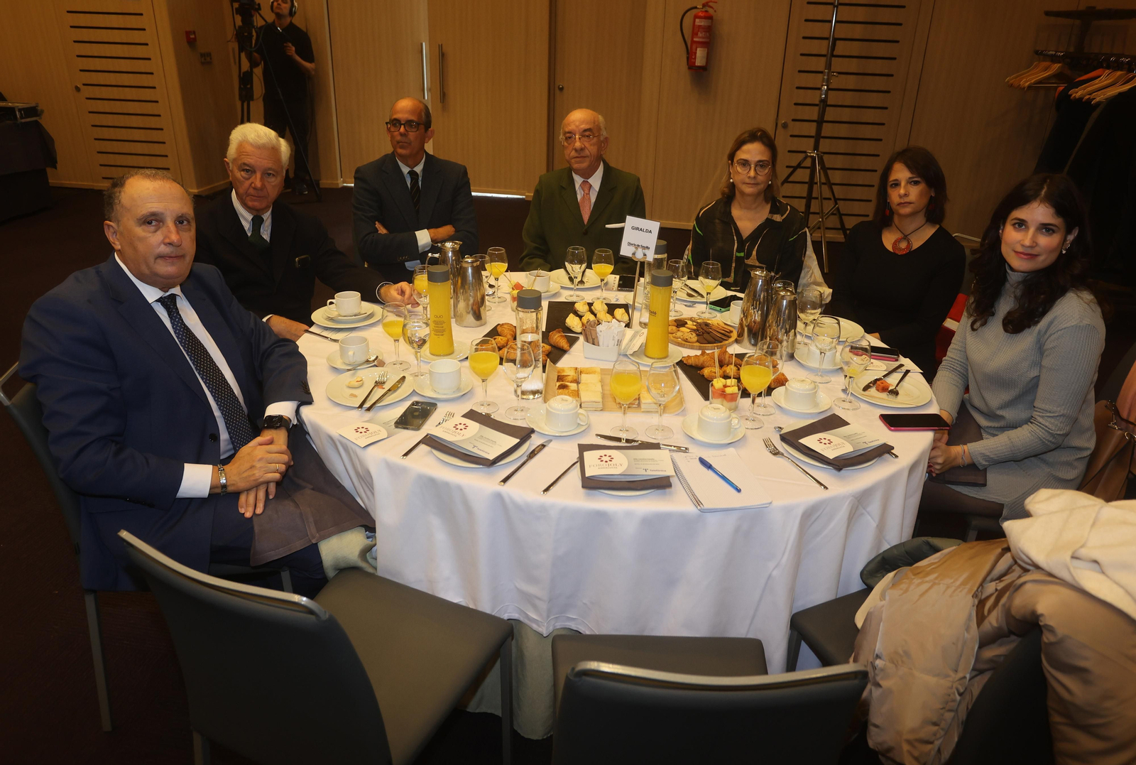 FORO JOLY.  Dña.Carolina España