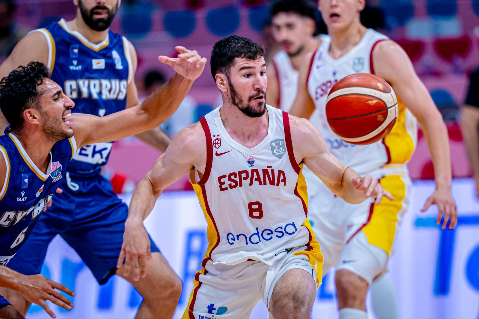Las fotos del Chipre - España de baloncesto
