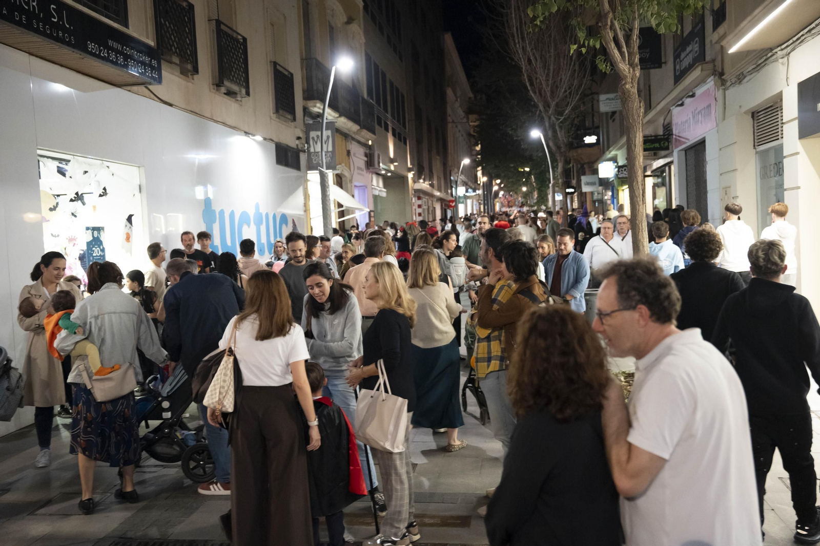 Las mejores imágenes de la noche en negro de Almería
