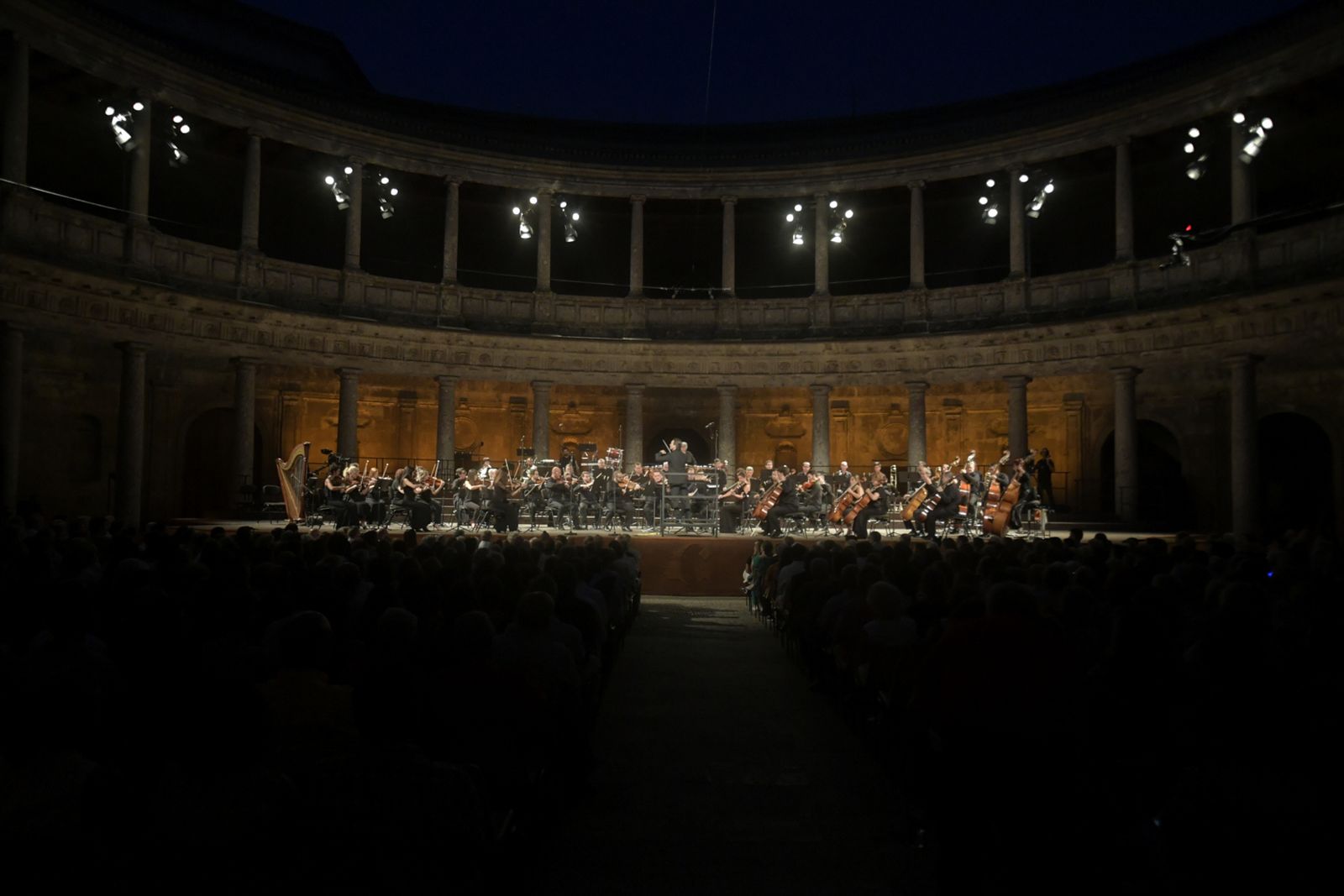 La soprano granadina María José Moreno y el barítono malagueño Carlos Álvarez actúan en  el Palacio de Carlos V, en imágenes