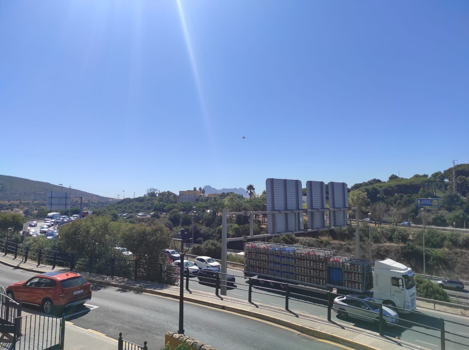 La retención en la A-7 a la salida de San Roque por el Toril en dirección a Algeciras