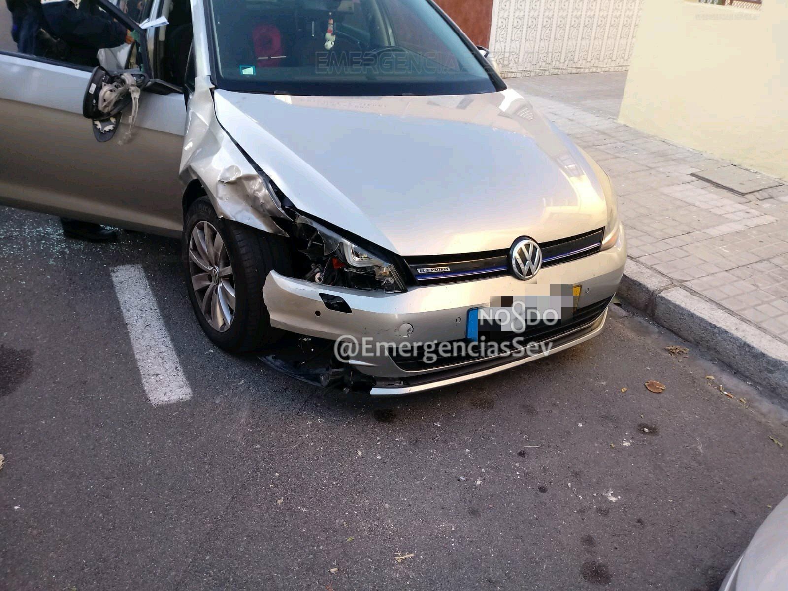 El coche que ha arrollado al motorista.