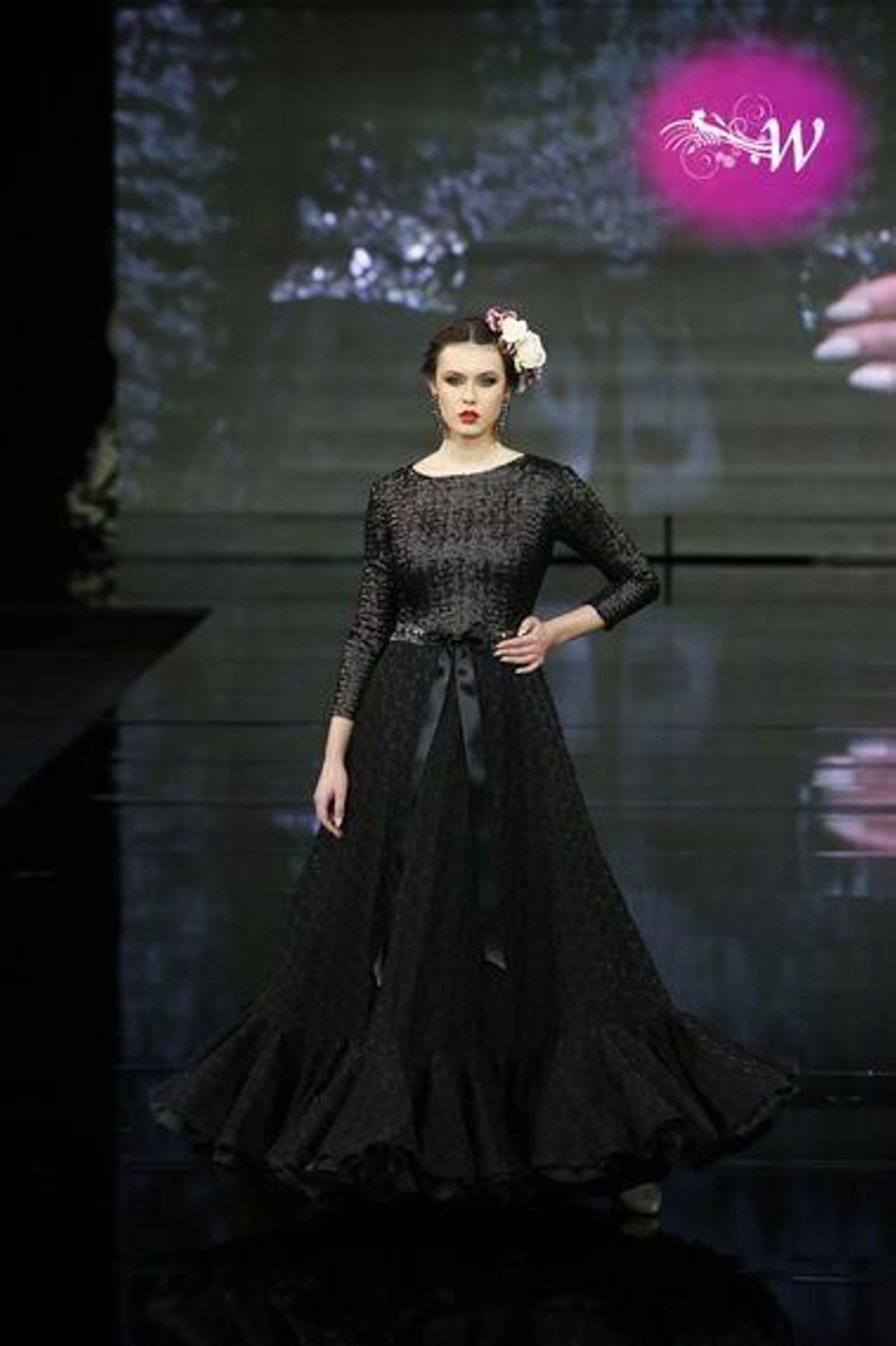 Carmen Vega presenta su colección en SIMOF 2020, todas las fotos de su desfile