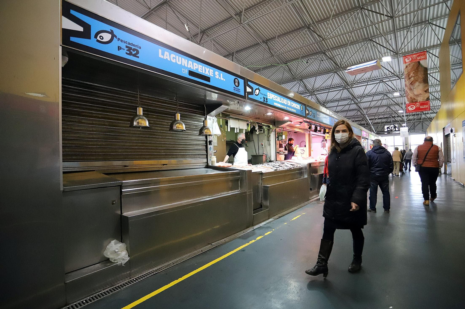Imágenes del ambiente en el Mercado del Carmen en plena huelga de transportistas