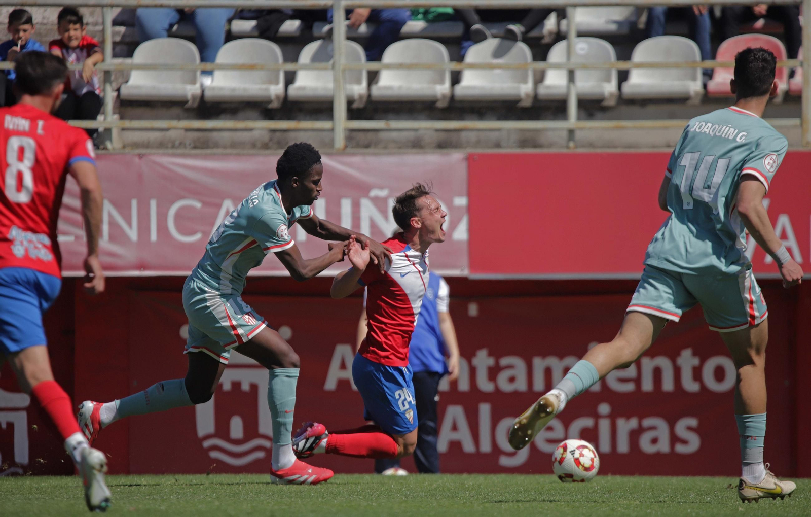 Las mejores fotos del Algeciras CF - Atlético de Madrid B de Primera Federación