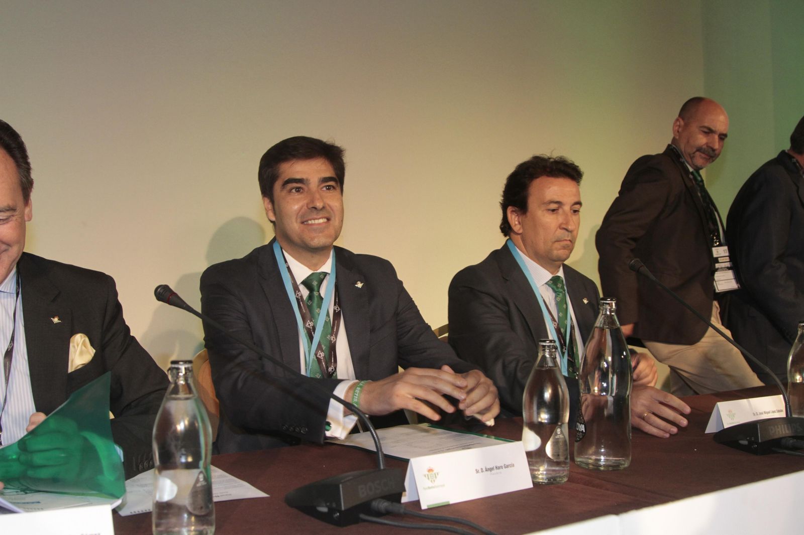 Las Junta General de Accionistas del Betis, en imágenes