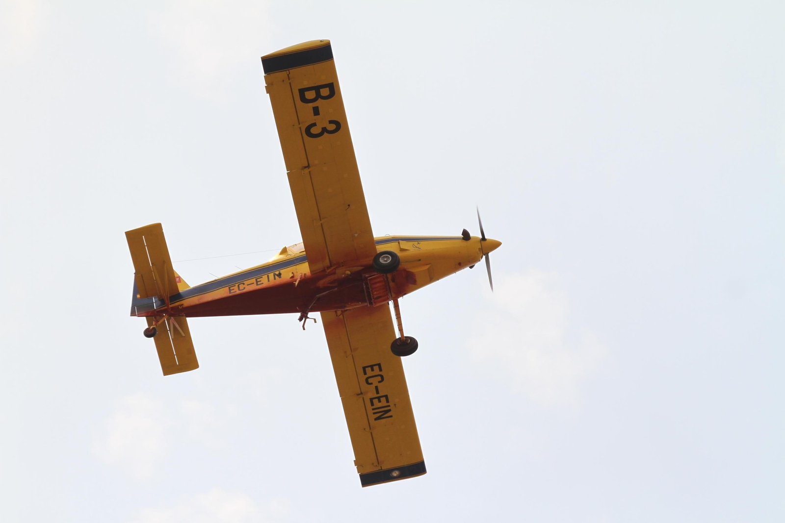 Las imágenes del incendio en Moguer y Mazagón