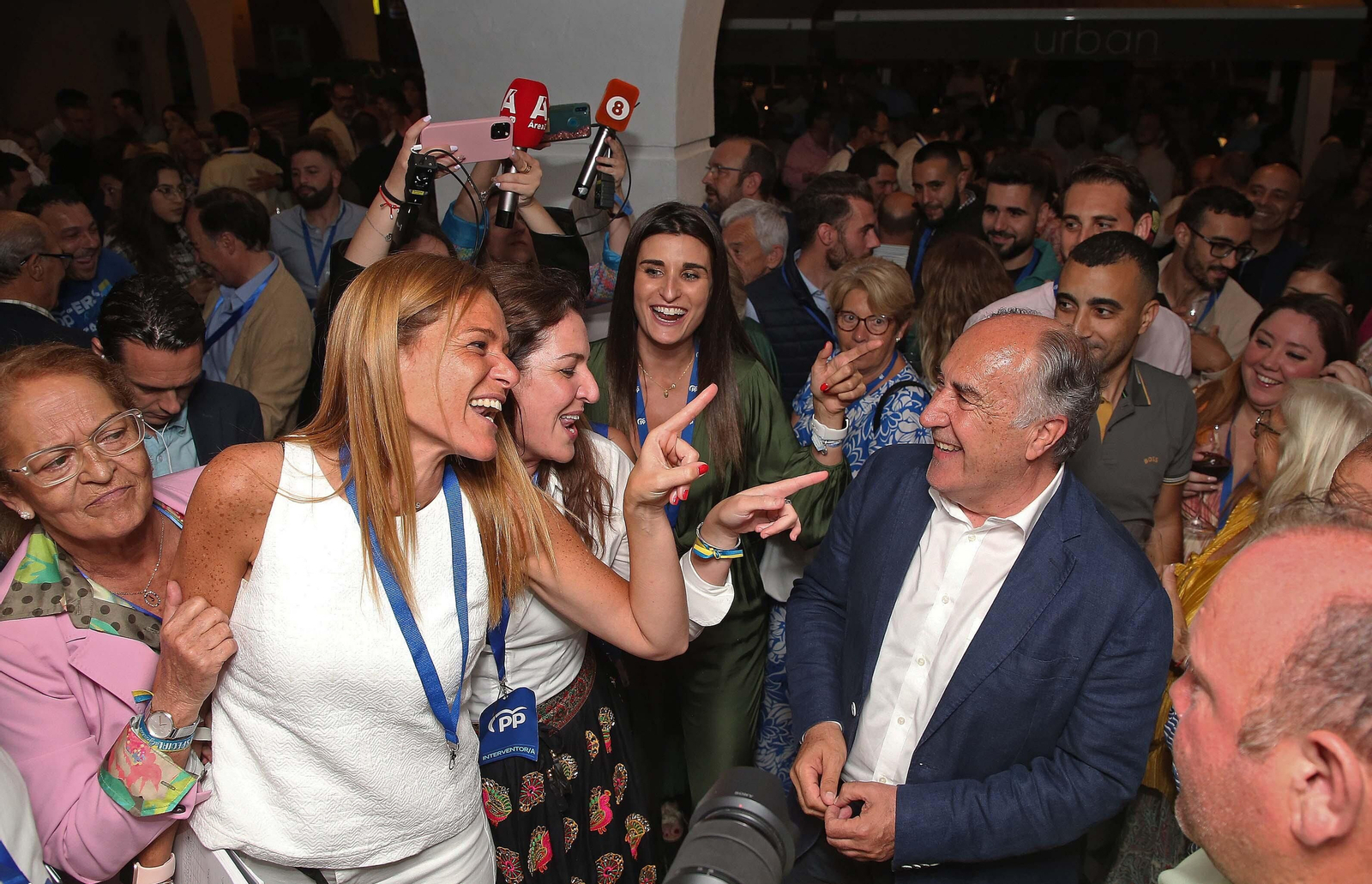 Fotos de la victoria de  José Ignacio Landaluce en las elecciones municipales de Algeciras 2023