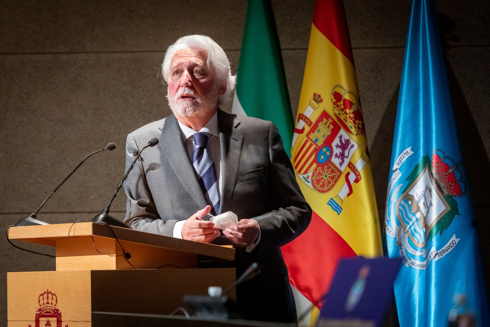 Las imágenes del acto de ingreso en la Academia de San Romualdo de Jesús Castiñeiras Fernández