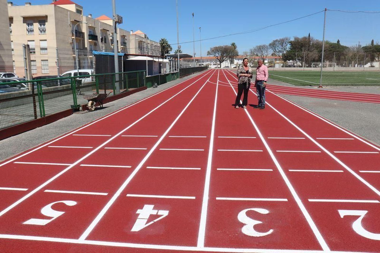 Amaya y Chanivet visitan el Complejo Paco Gallego