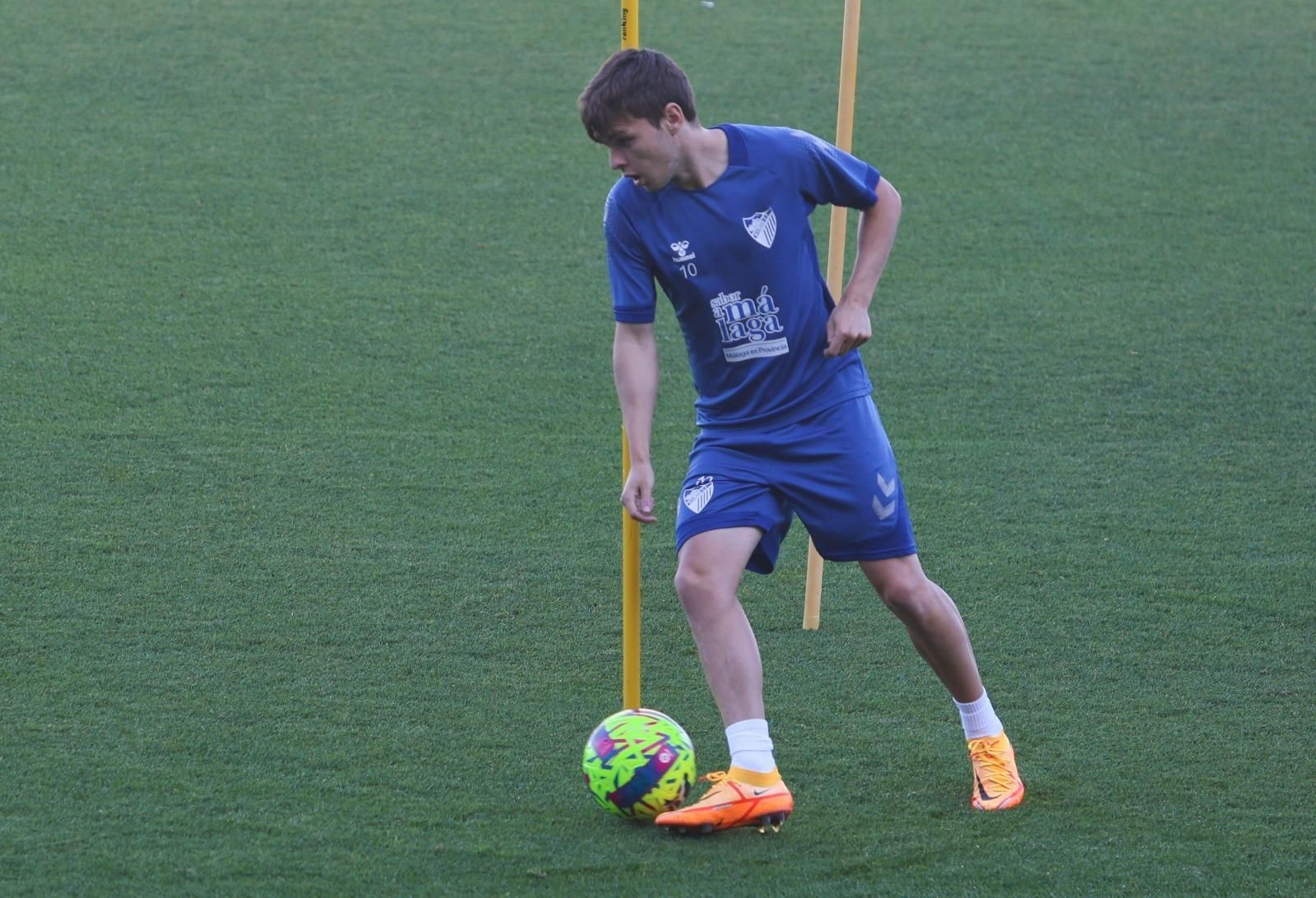Primer entrenamiento de esta semana del Málaga, en fotos