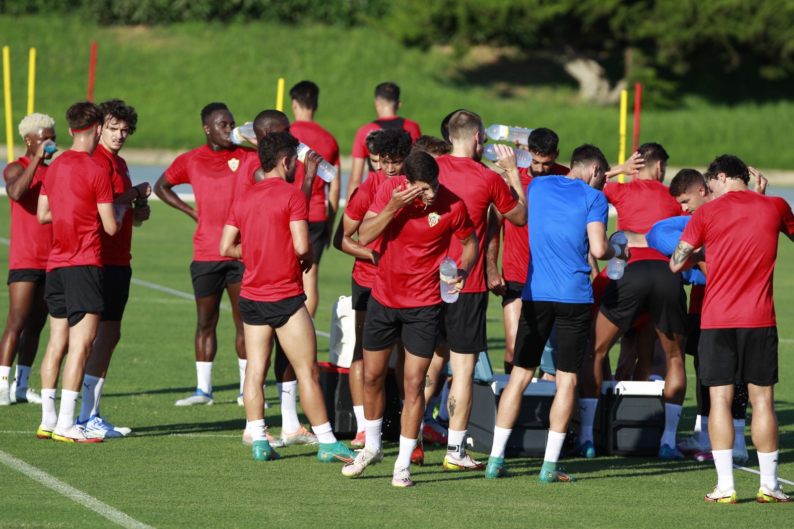 Imágenes del primer entramiento de la U.D. Almería en la Liga Santander, temporada 2022-2023