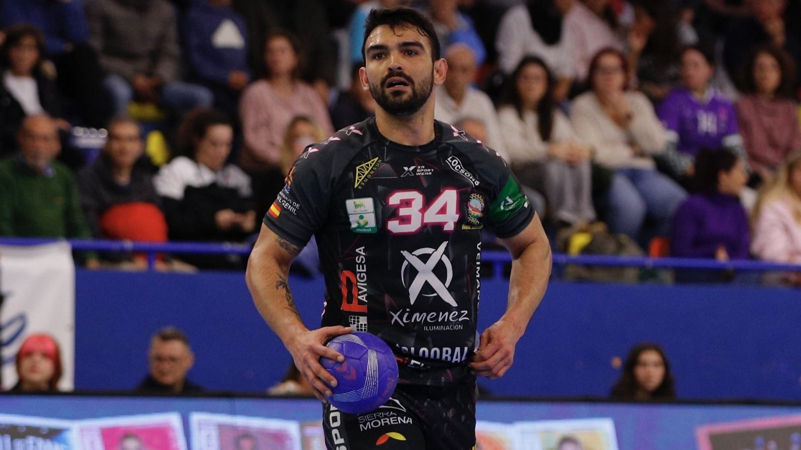 Denys Barros, jugador del Ángel Ximénez, en el partido ante el Guadalajara.
