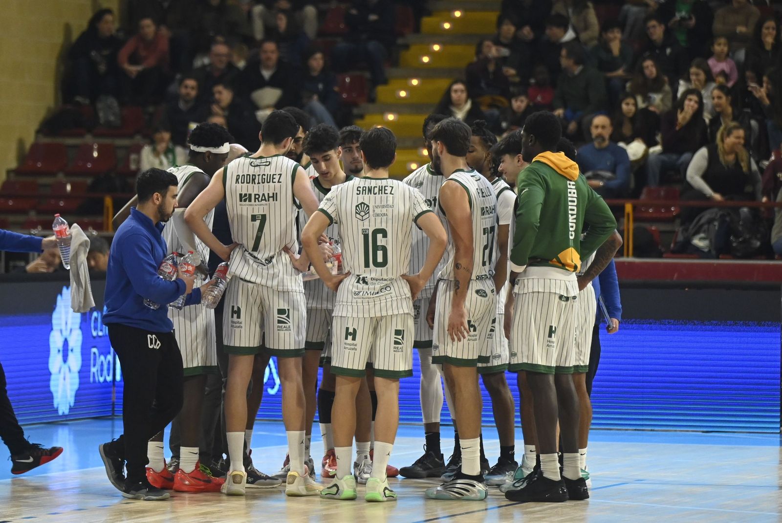 Las mejores fotos del ambiente en Vista Alegre para el Coto Córdoba - Caja 87