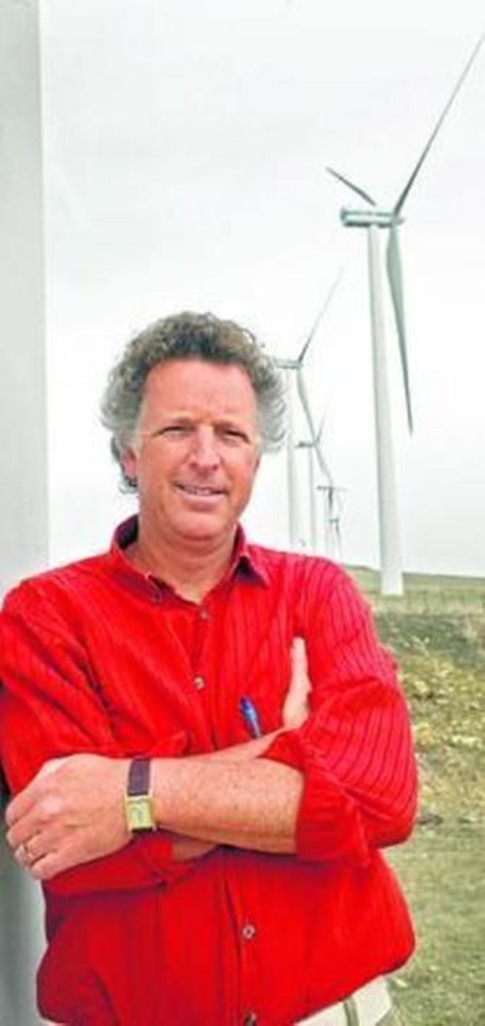 El antropólogo estadounidense David Hughes, en el parque eólico de La Zarzuela.