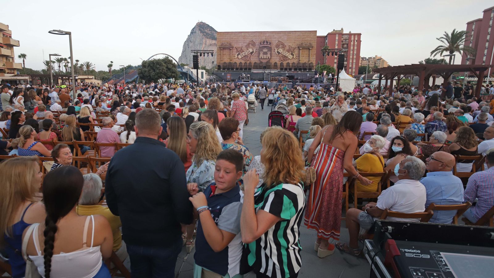 Fotos de la Coronación de las Reinas y Damas de la Feria de La Línea 2022