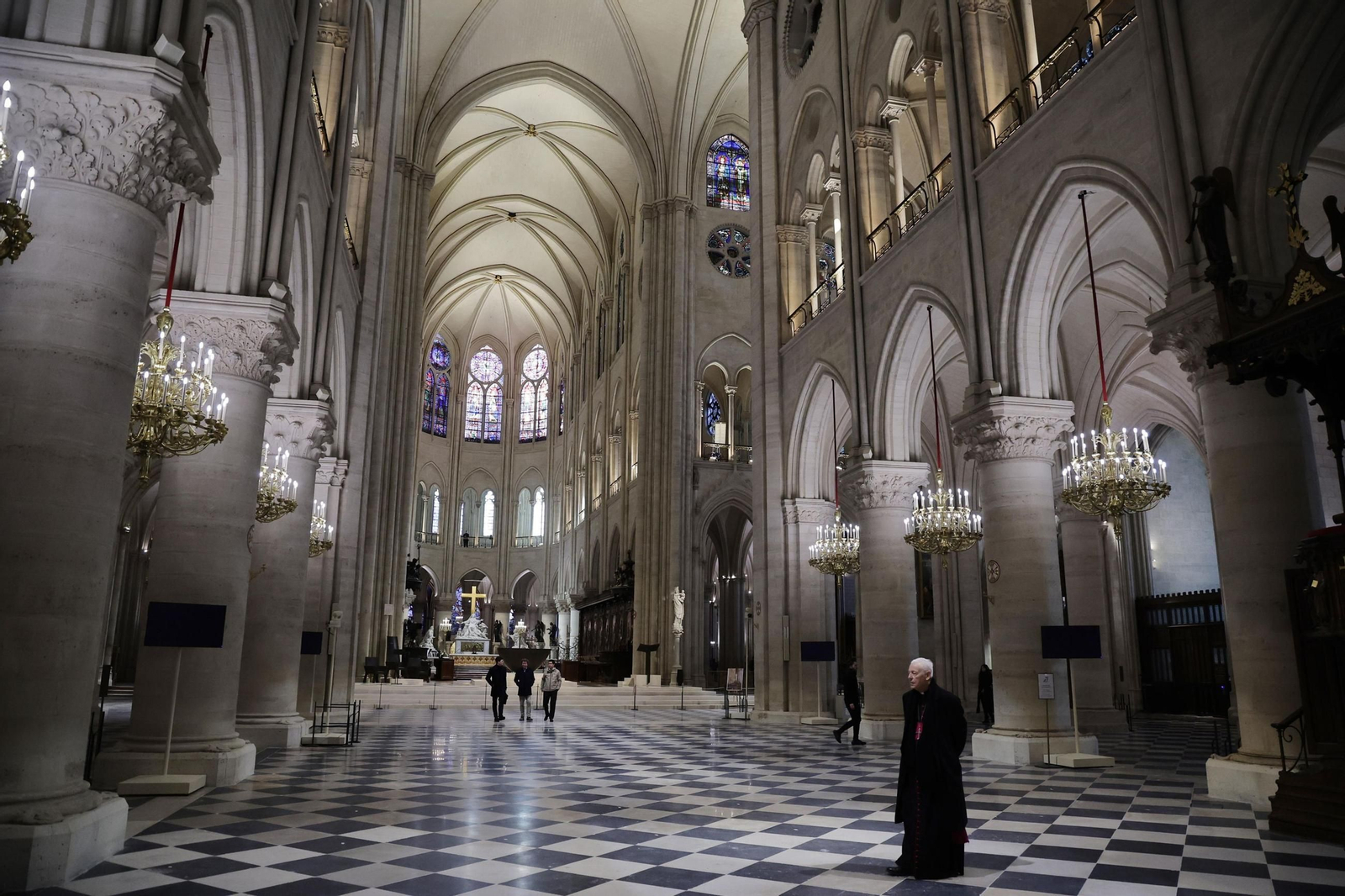 Así es el nuevo interior de Notre Dame tras la restauración Así es el nuevo interior de Notre Dame tras la restauración
