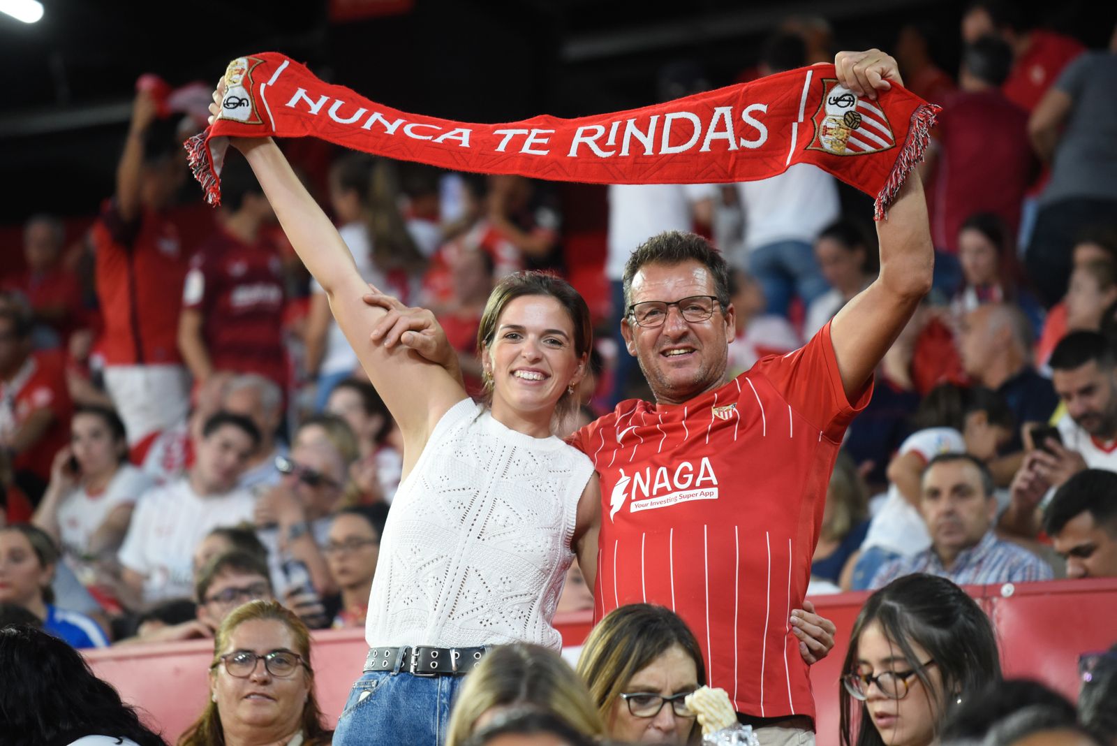 Búscate en la celebración del Sevilla, en el Sánchez-Pizjuán