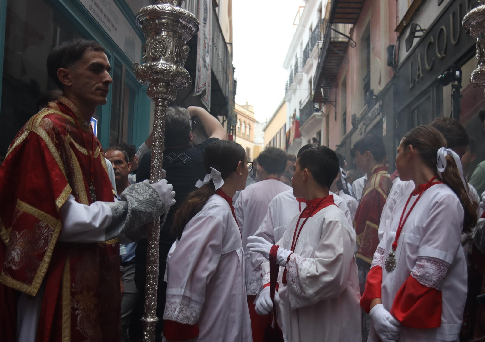 Traslado del misterio de la Cena al Palacio Arzobispal