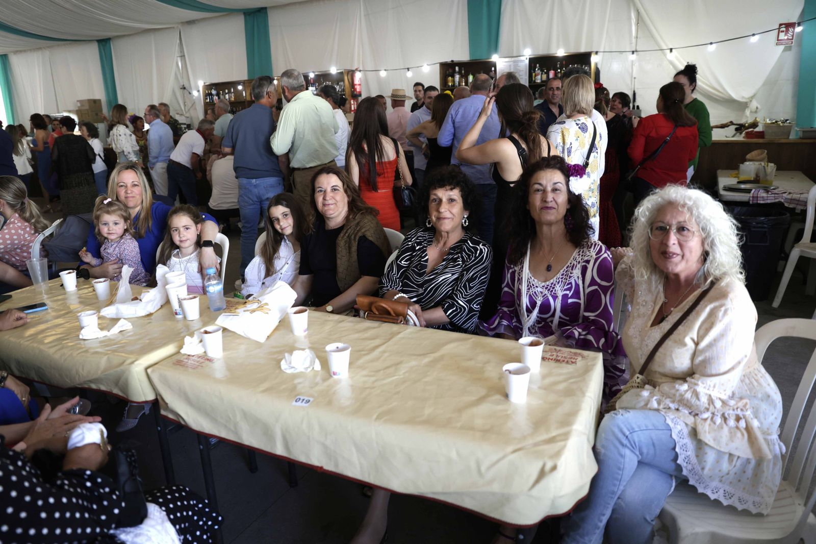 Búscate en las fotos del viernes en la Feria de Castellar