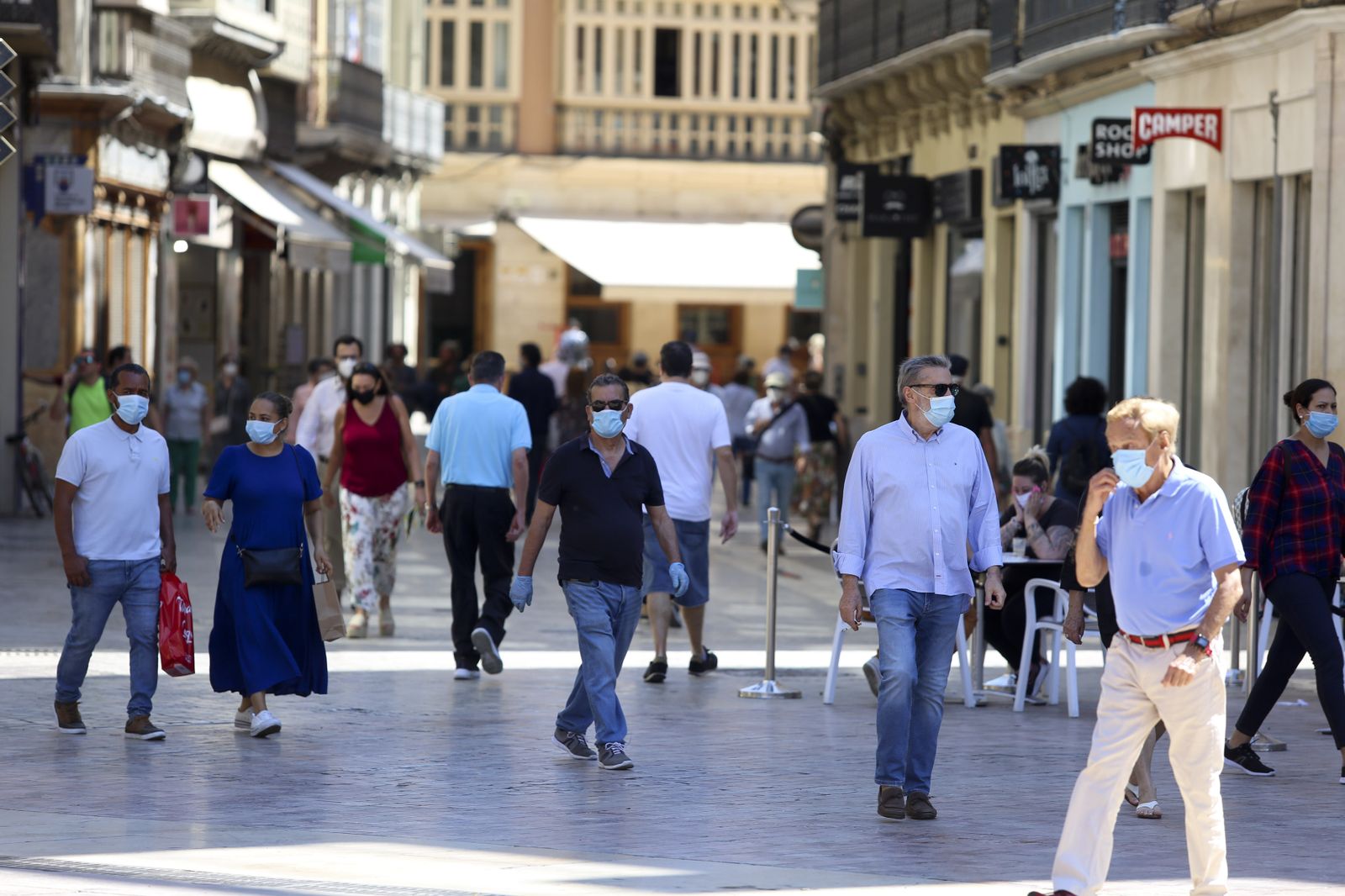 Las fotos del centro de Málaga, de vuelta a la vida con la desescalada