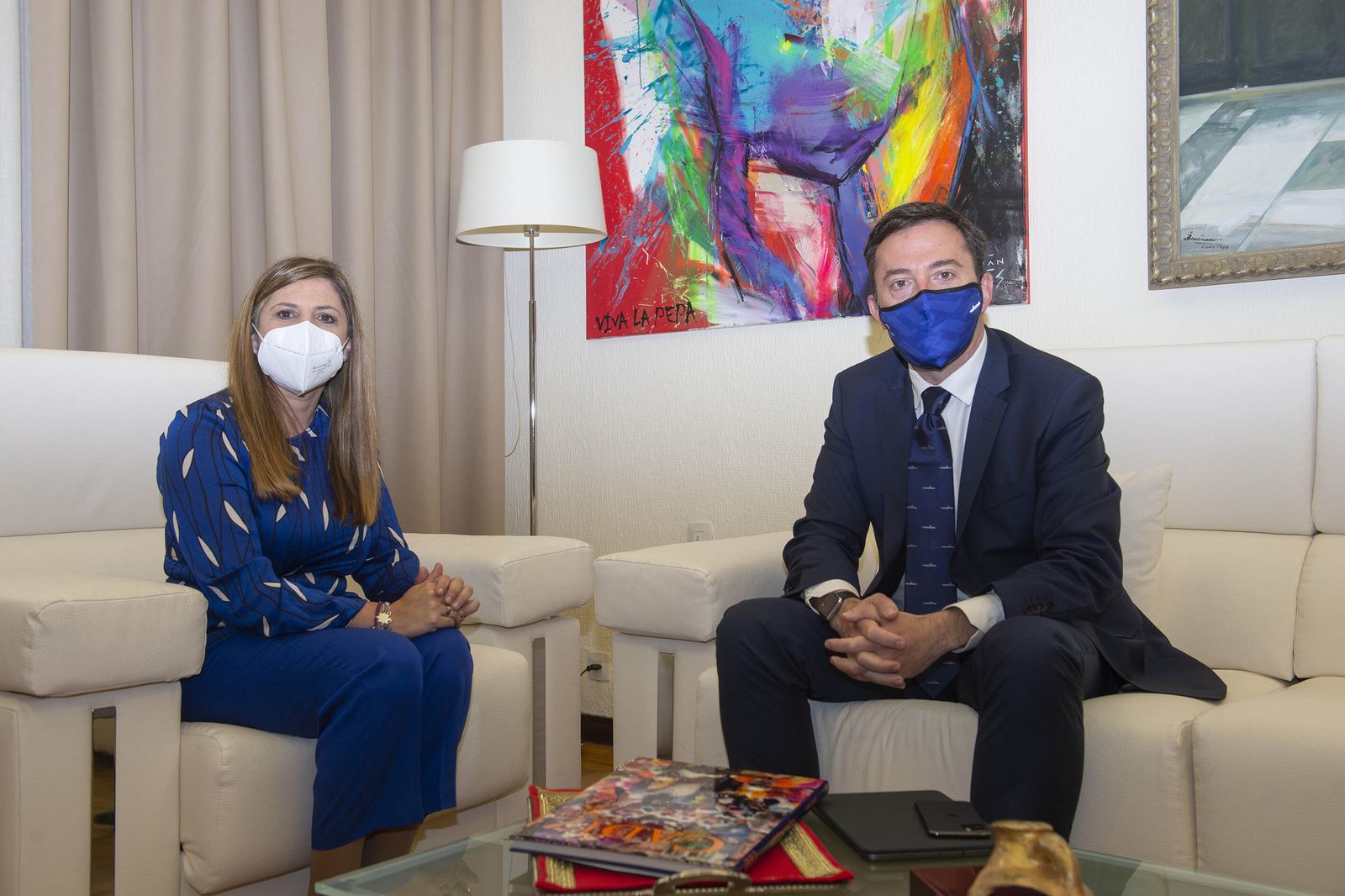 Irene García, presidenta de la Diputación de Cádiz; y Ricardo Domínguez, presidente de Navantia.