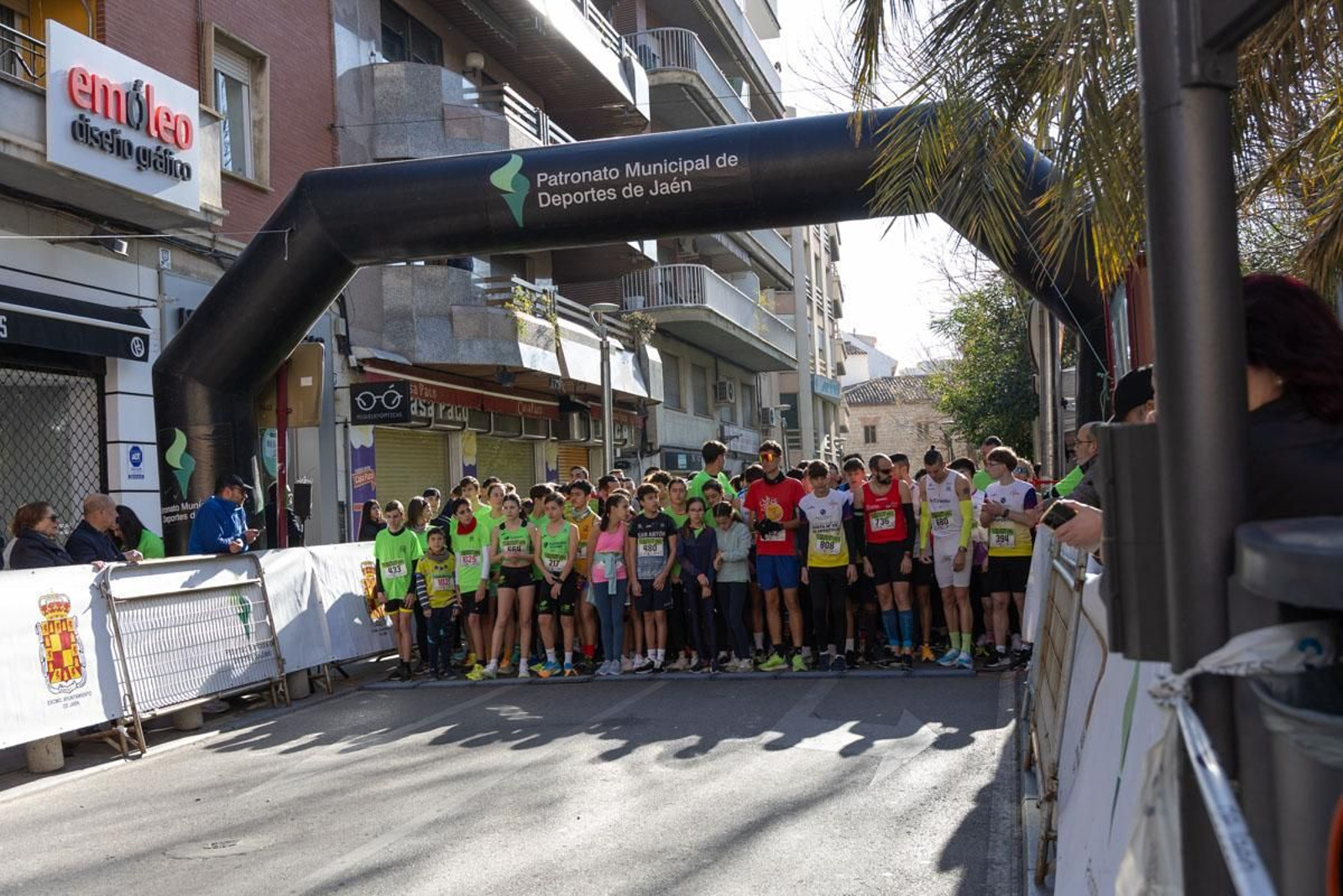 Deporte y solidaridad se unen en la IV Carrera Popular IES San Juan Bosco, en imágenes