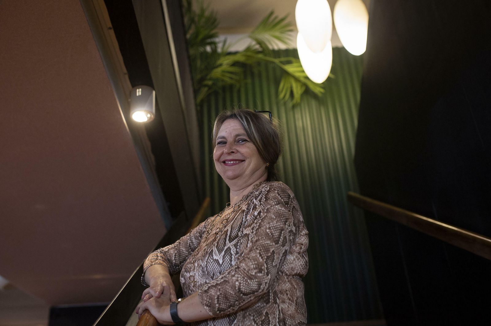 La escritora María Elvira Roca Barea (El Borge, 1966), después de la entrevista.