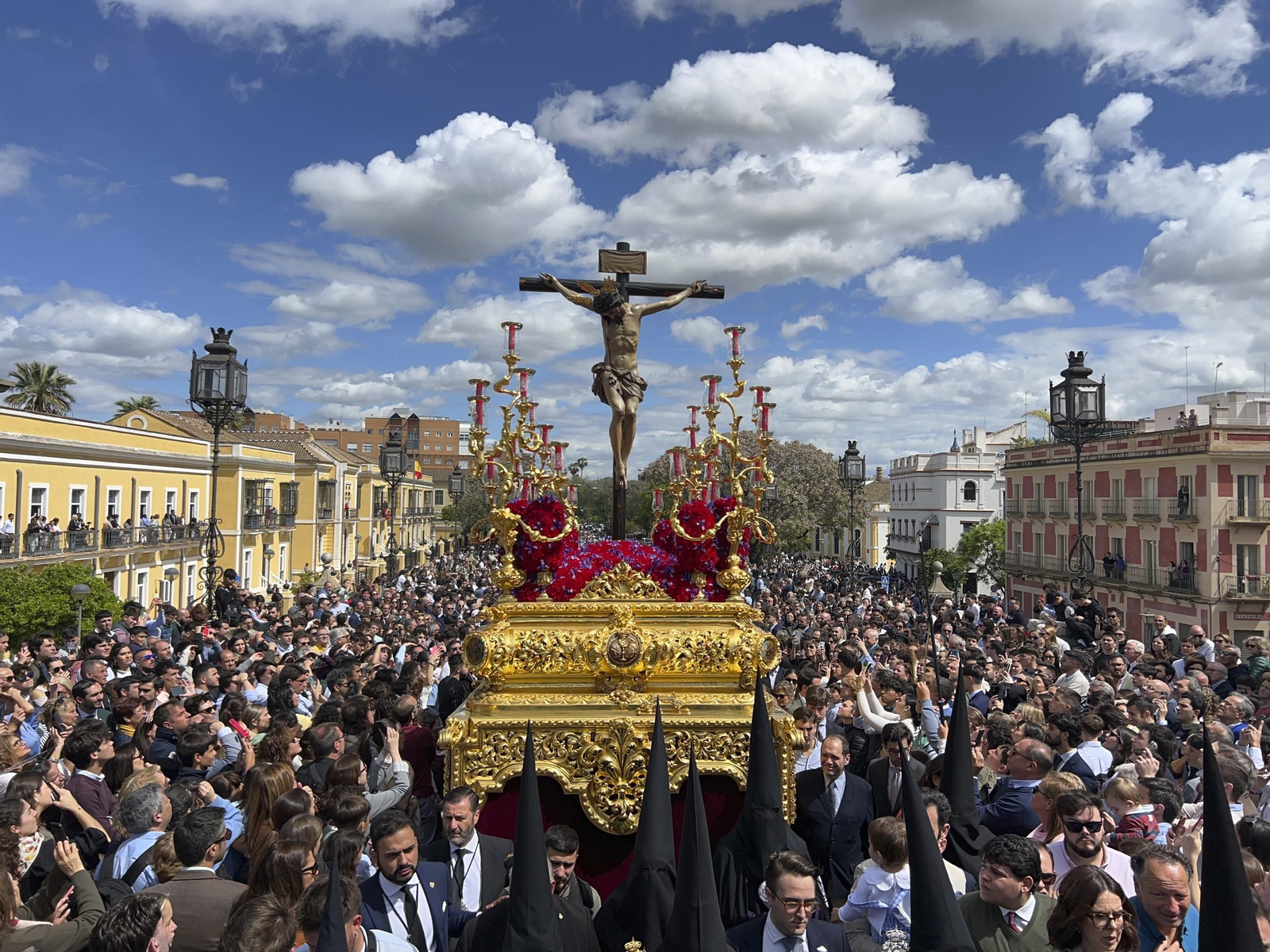 La Hermandad de San Bernardo en la Semana Santa de Sevilla 2025