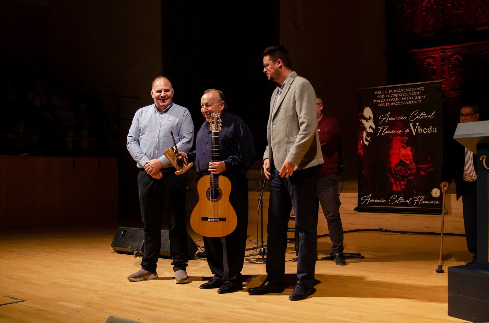 Paco Cepero, recibiendo un nuevo homenaje en Úbeda.