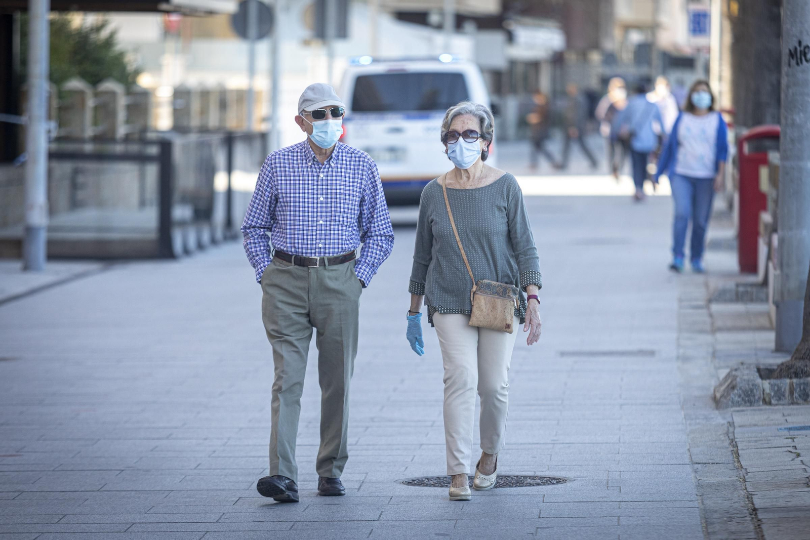 Los mayores salieron a pasear a las 10 de la mañana