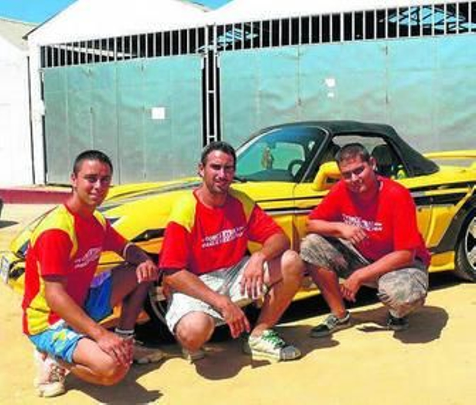 La concentración de Rociana reunió a numeroso público aficionado al motor.