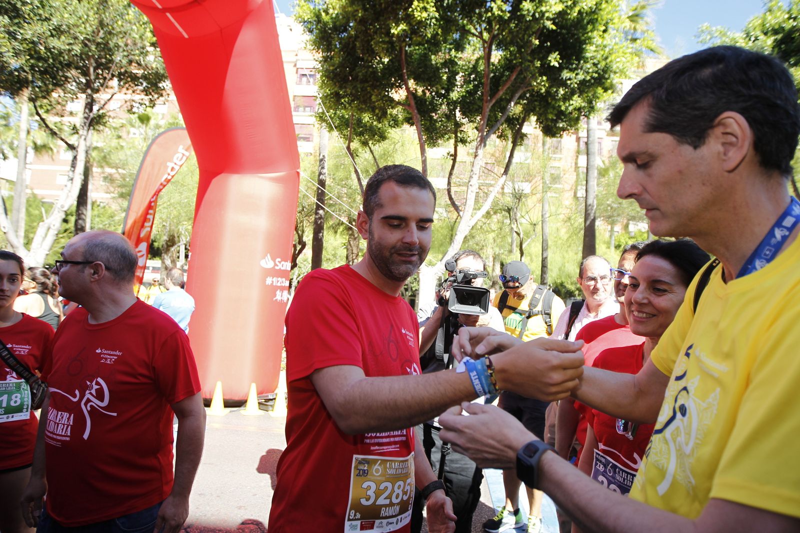 Fotogalería carrera atletismo popular enfermedades poco frecuentes. La Salle Almería