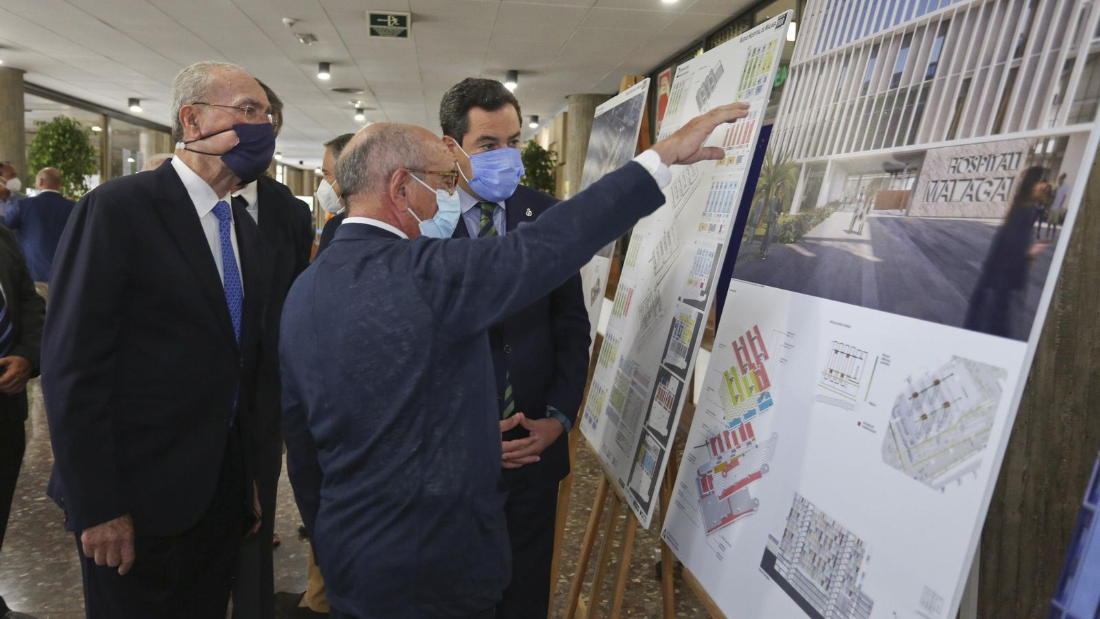El presidente de la Junta, en la presentación del proyecto, que se hizo en 2021, en pleno agosto, “para no retrasar plazos”. El presidente de la Junta, en la presentación del proyecto, que se hizo en 2021, en pleno agosto, “para no retrasar plazos”.