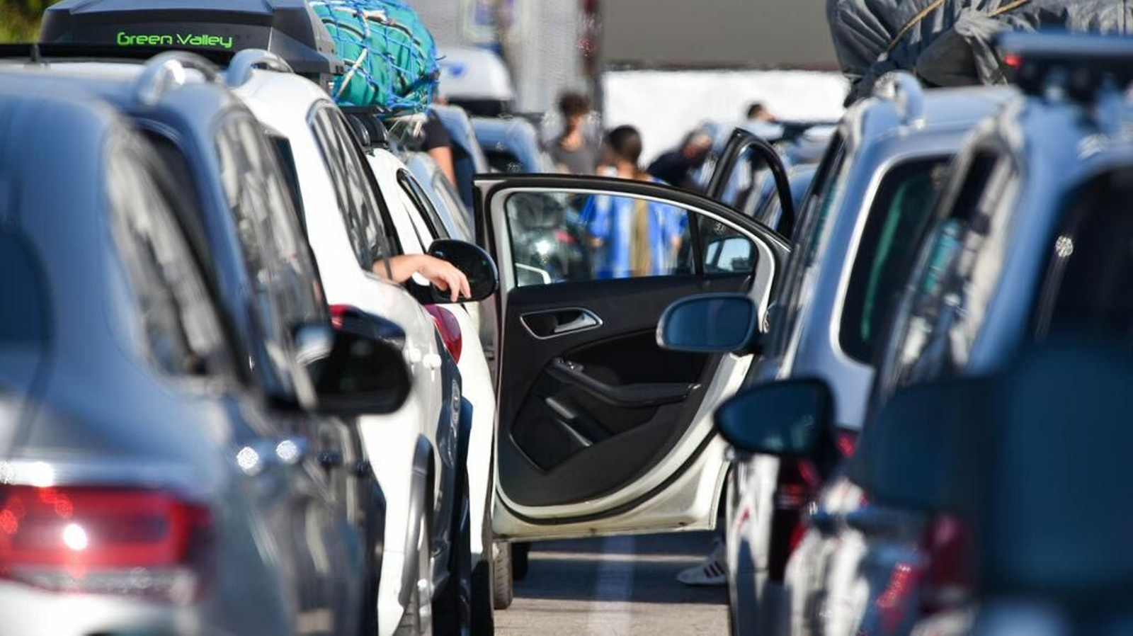 Colas de vehículos en el puerto de Algeciras.