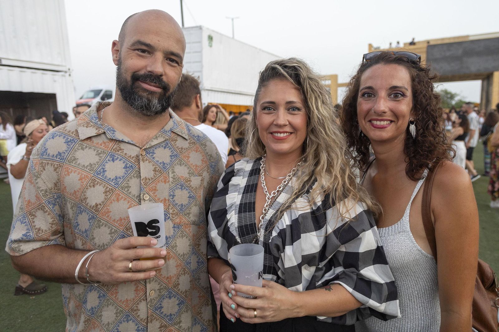Búscate en las imágenes del concierto de La Plazuela en Bahía Sound