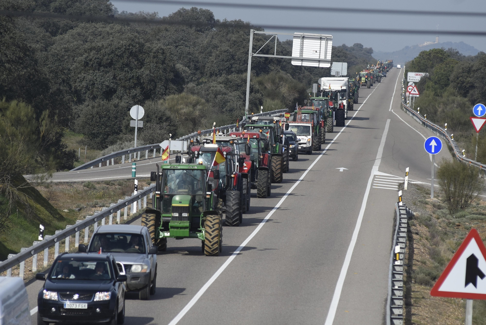 La protesta de los agricultores de la zona Norte de Córdoba, en imágenes