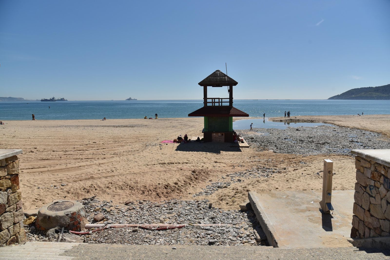 Playa de Getares, donde este miércoles se proyecta la primera película del verano.