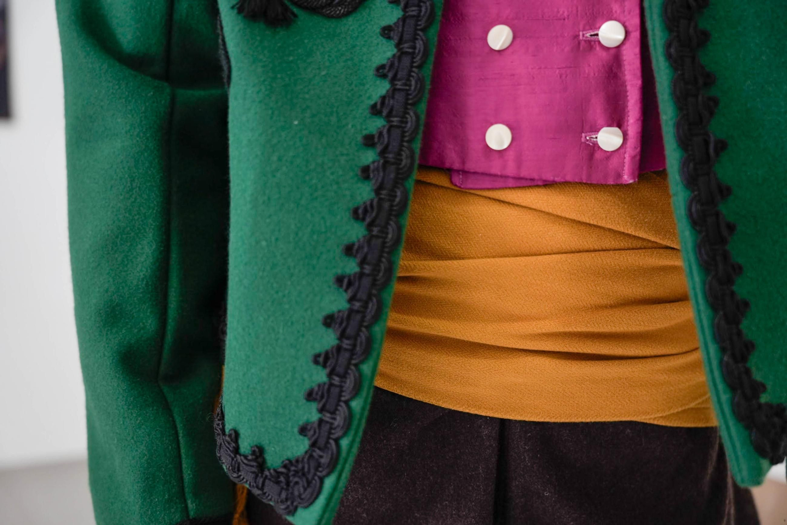 Las mejores imágenes de la exposición "Almería viste de historia su feria"