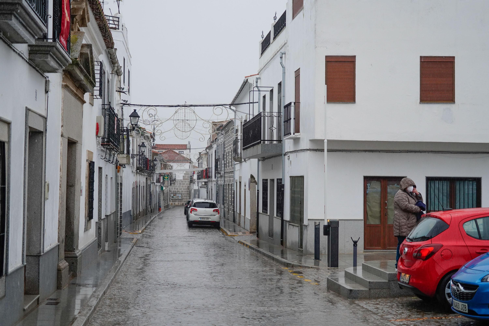 Una calle vacía en Añora.