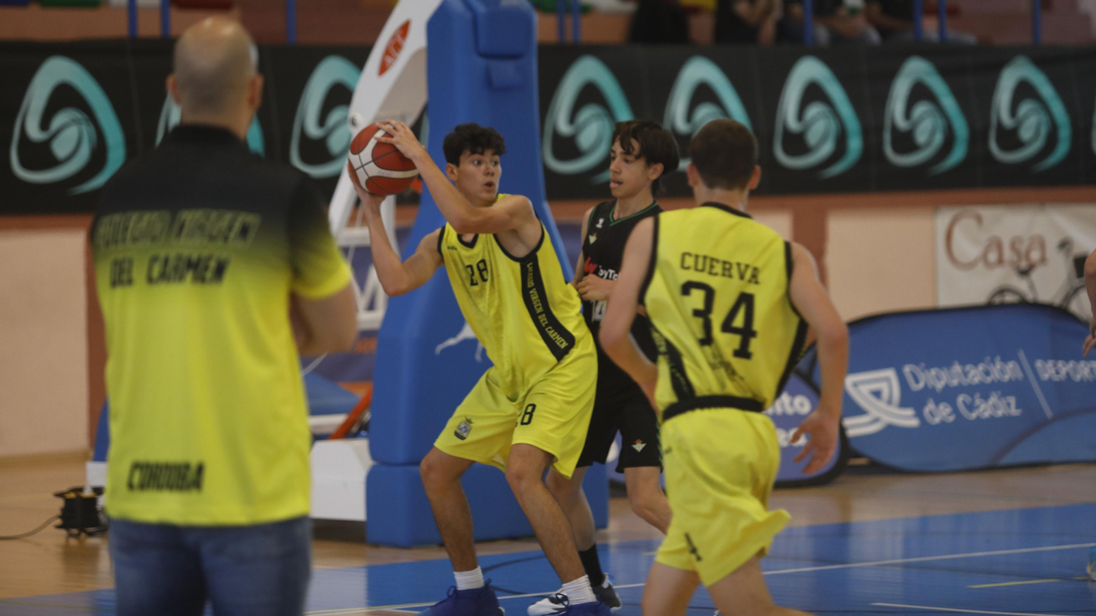 Las fotos de las semifinales del Cadeba infantil masculino de La Línea