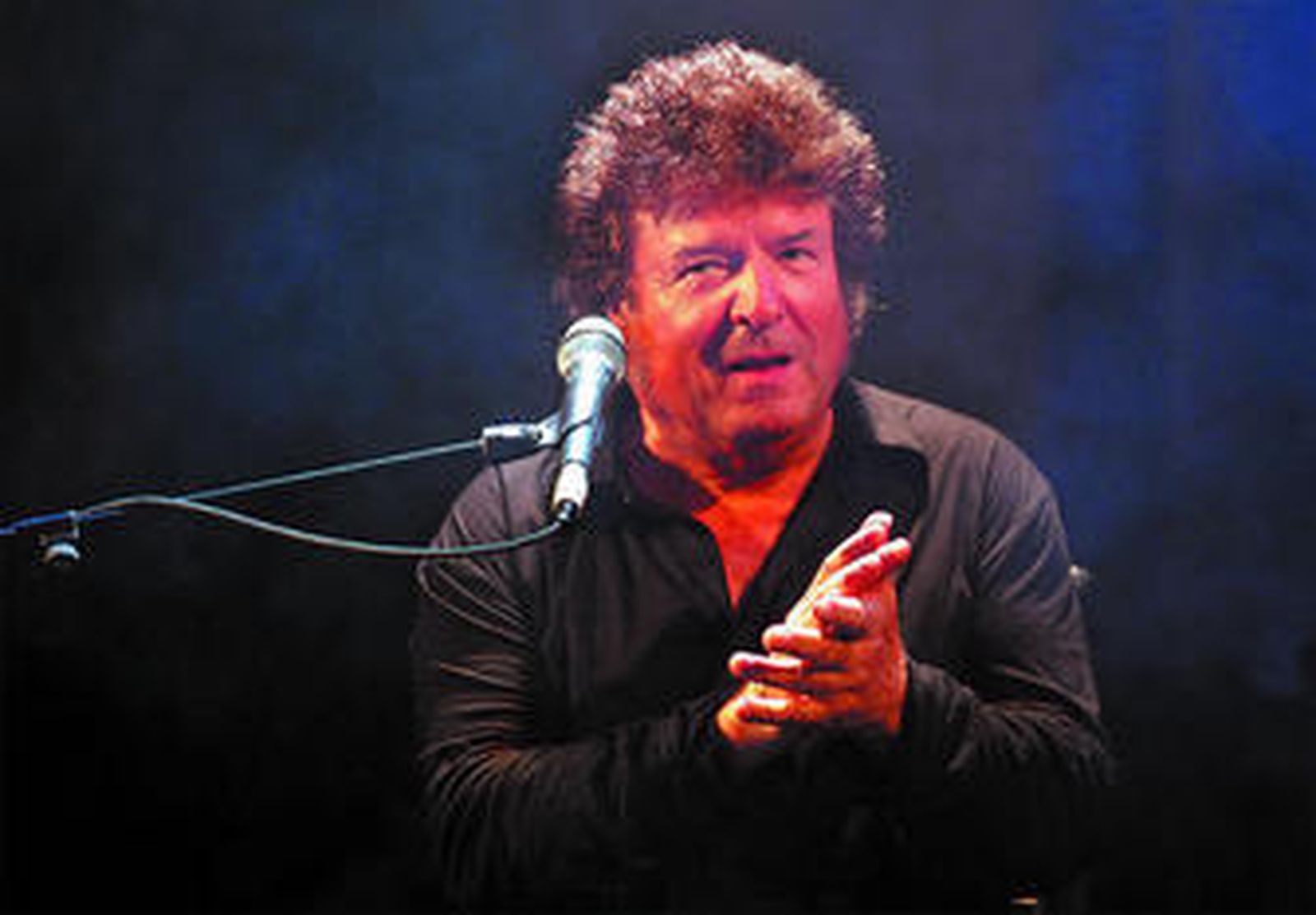 Enrique Morente es uno de los artistas flamencos que recoge Miguel Mora en su libro.