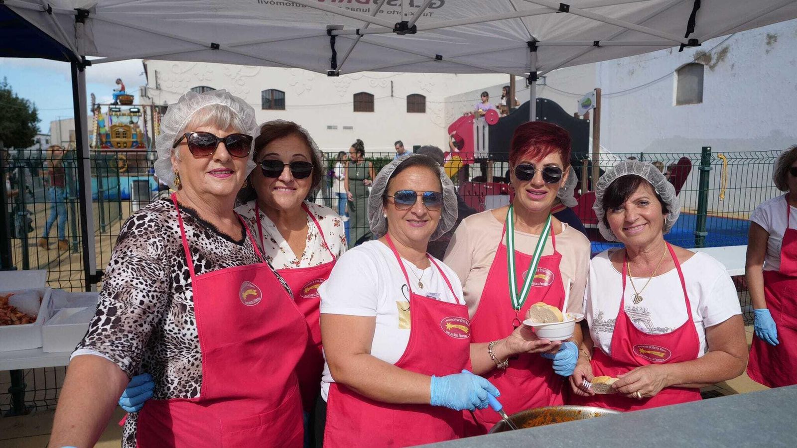 Un grupo de colaboradoras de la entidad.