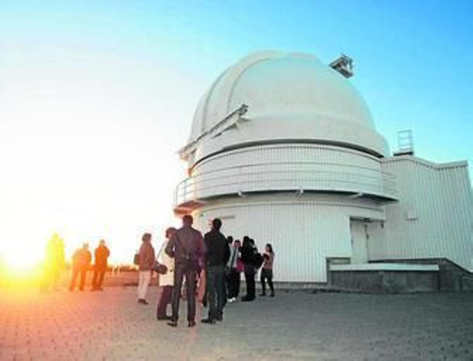 Una de las cúpulas que alberga un telescopio y que conforma el observatorio de Calar Alto.