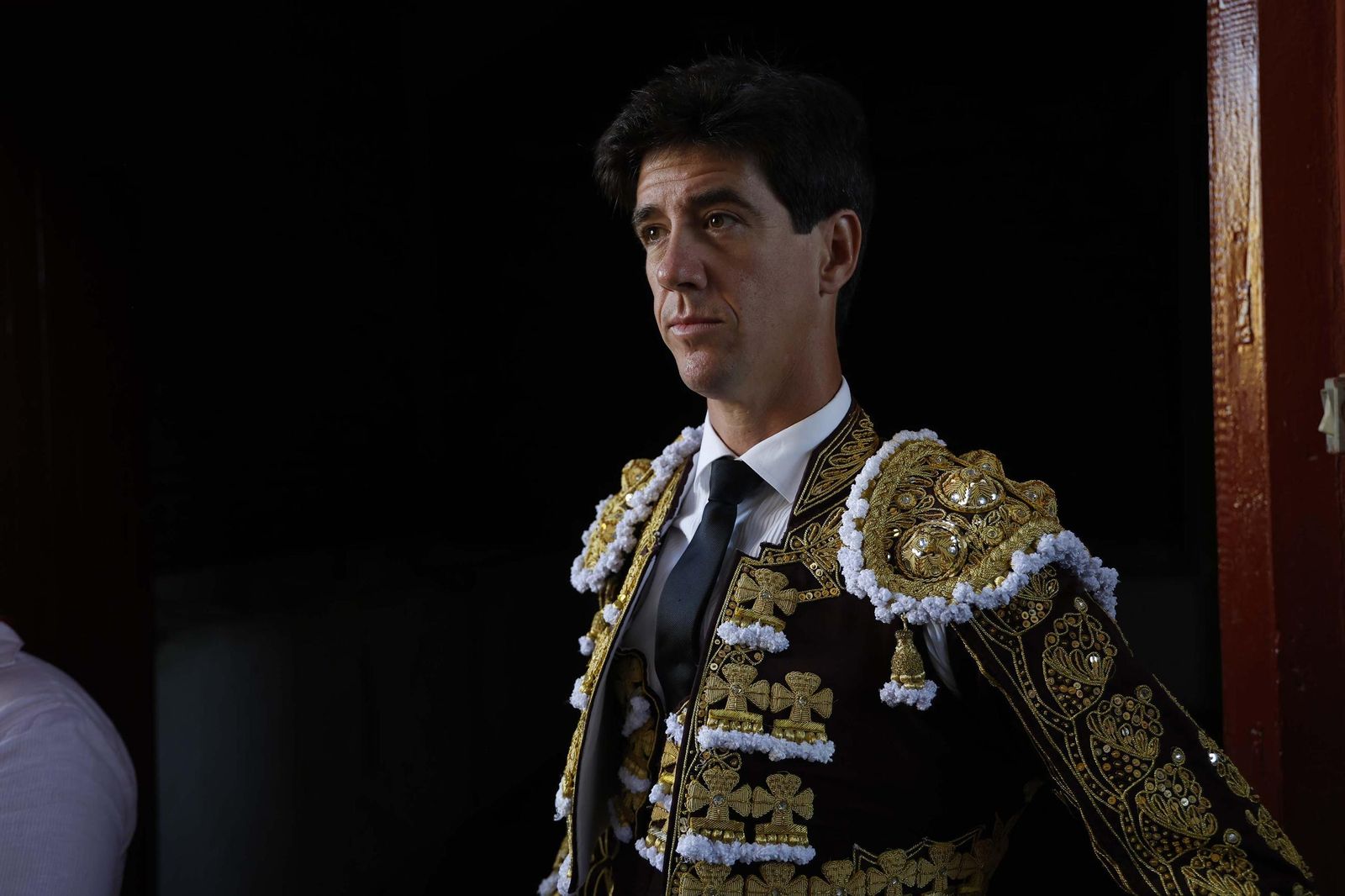 Una decepcionante corrida de Miura con Esaú Fernández a hombros cierra Algeciras