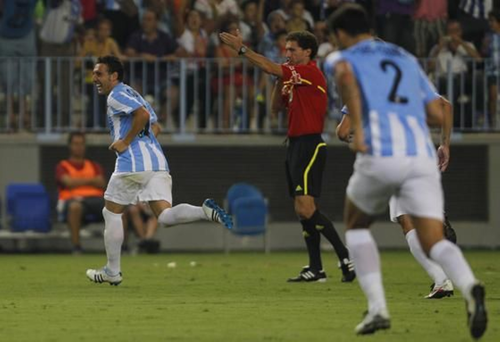 El Málaga de Pellegrini golea sin piedad al Granada.

Foto: Sergio Camacho