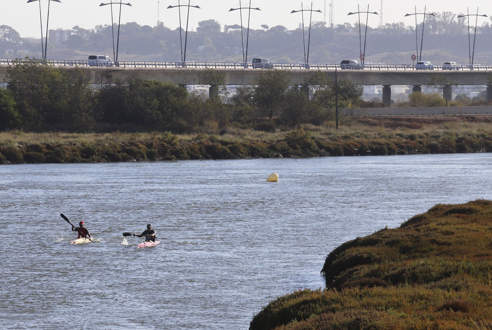 Imágenes del lunes 11 de octubre en Huelva